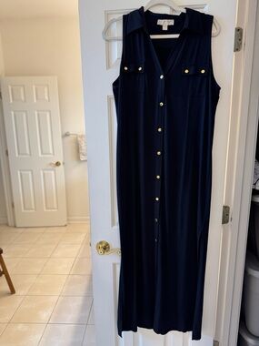 Michael Kors Sleeveless Navy Button-Front Maxi Dress - Classic Elegance